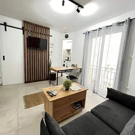 Apartment Olympus! Athens! In The Sky!! 20' Walk To The Acropolis *